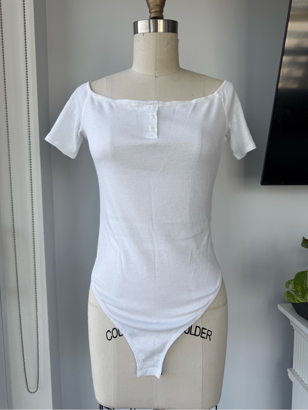 H&M White Off-Shoulder Ribbed Short-Sleeve Bodysuit